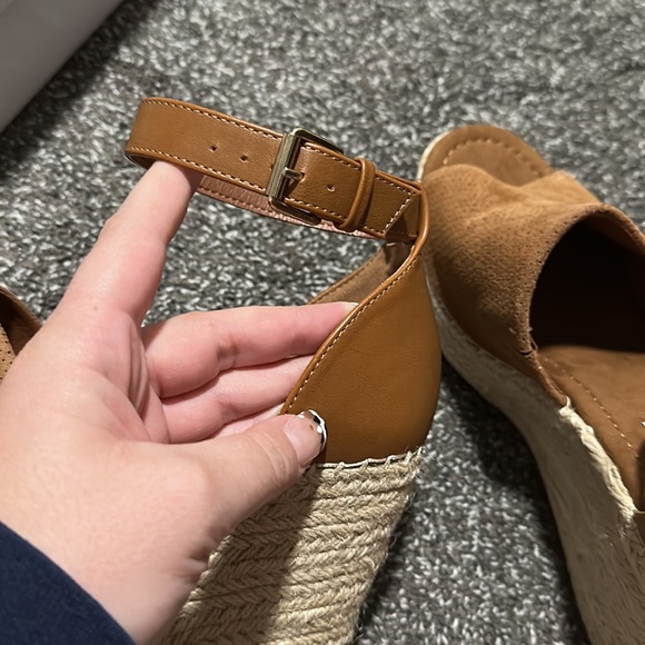 Steve Madden Josey brown suede wedge - Picture 7 of 8